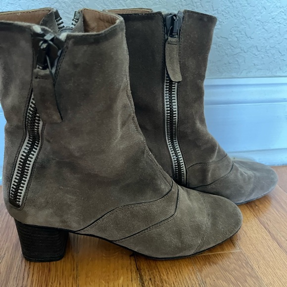 Chloe Lexie - Picture 4 of 7